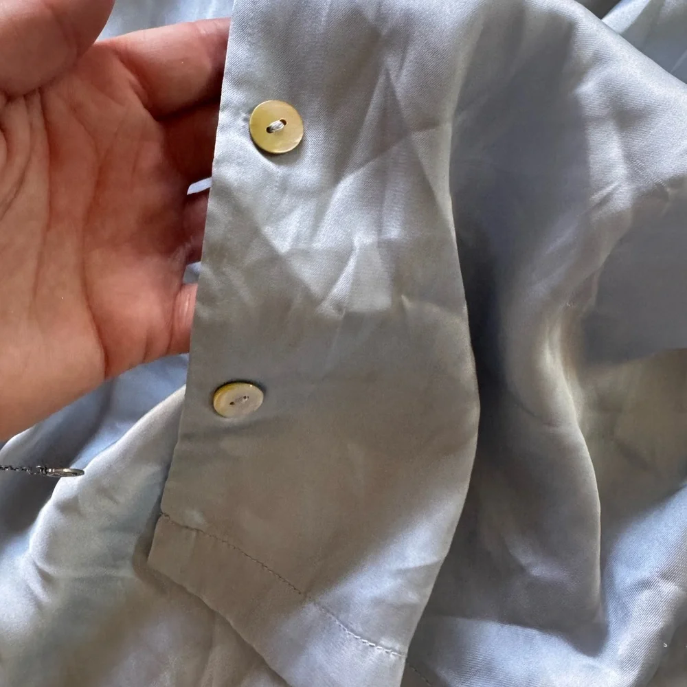 Lovers and Friends Shawn top in Sky Blue - Picture 7 of 7